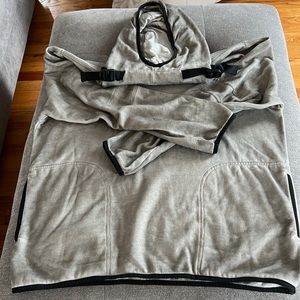 Mens medium pullover hoodie URBAN OUTFITTERS